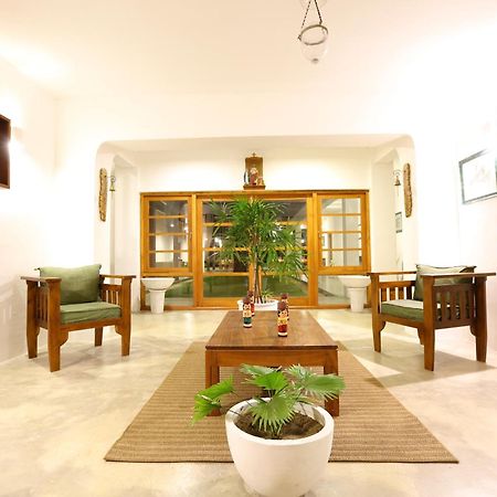 Готель Kayjay Palms Passikudah Екстер'єр фото
