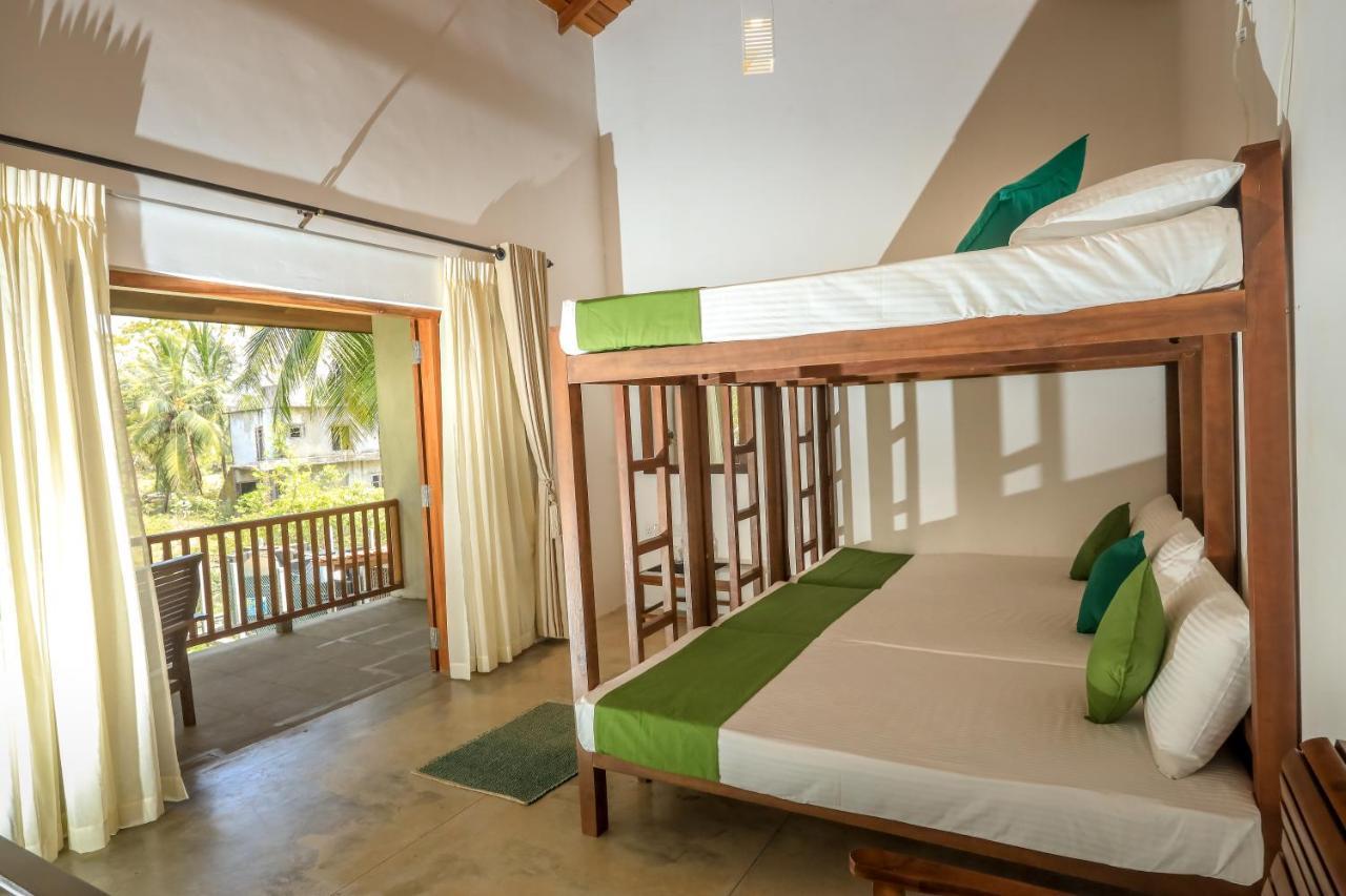 Готель Kayjay Palms Passikudah Екстер'єр фото